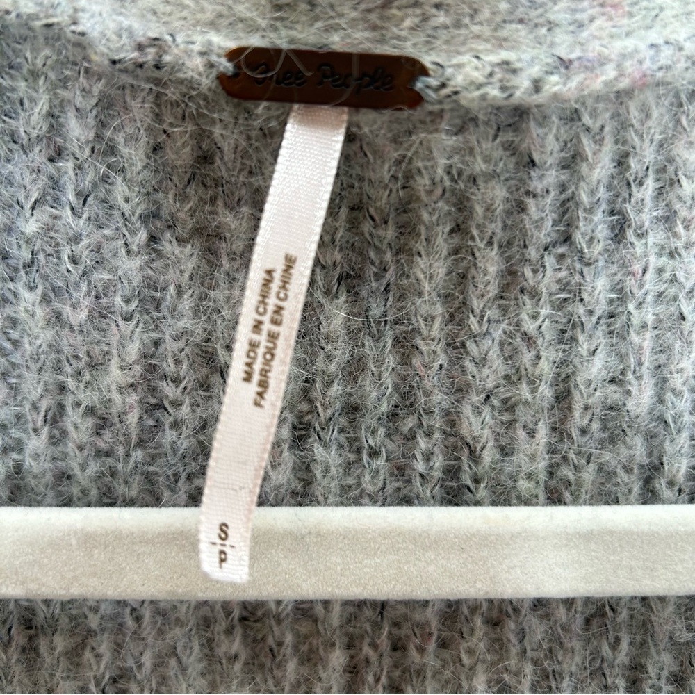 Free People Gray Ribbed Cardigan - Picture 2 of 7